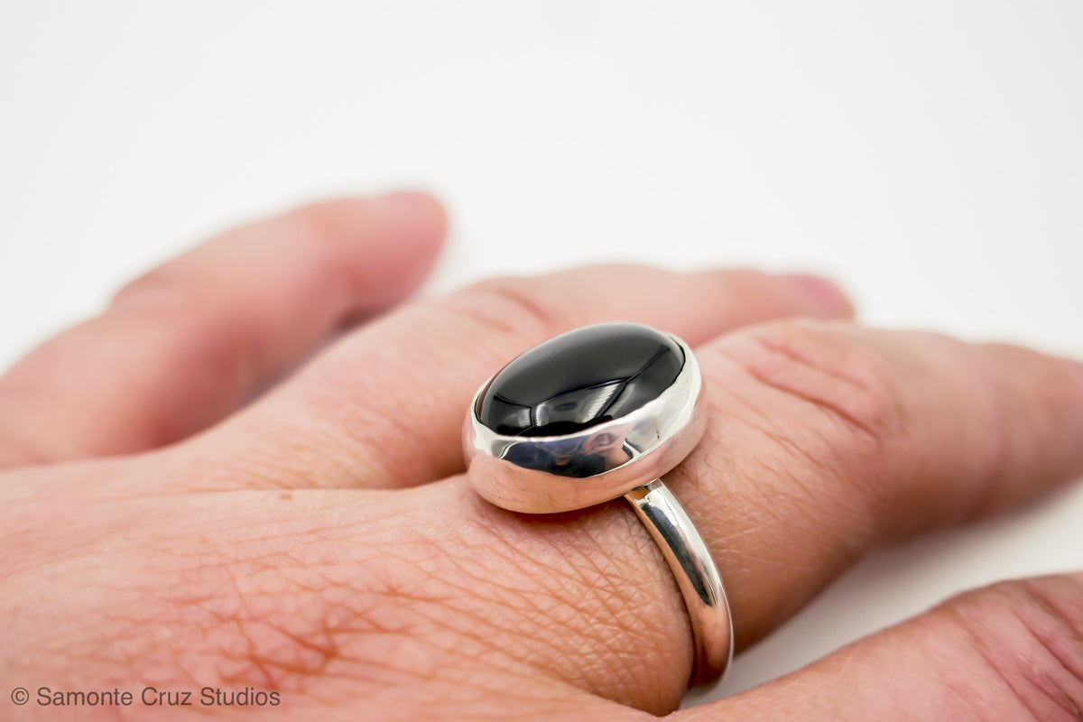 Simply Moody: Sterling Silver & Black Onyx Ring (Oval)